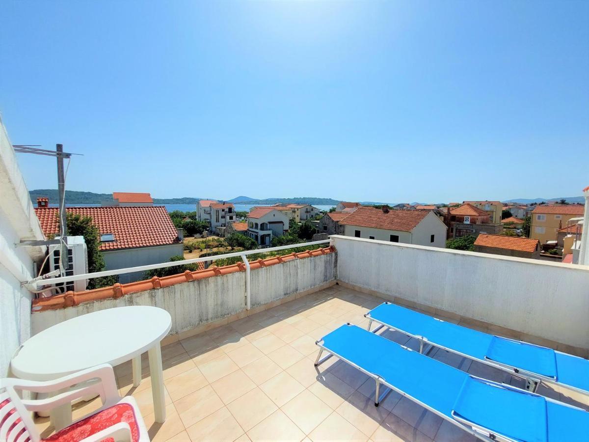 Apartments Neva & Neva Beach House Srima Exterior foto